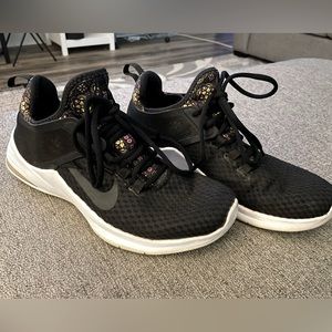 2-day discount! Ladies Nike Air shoes